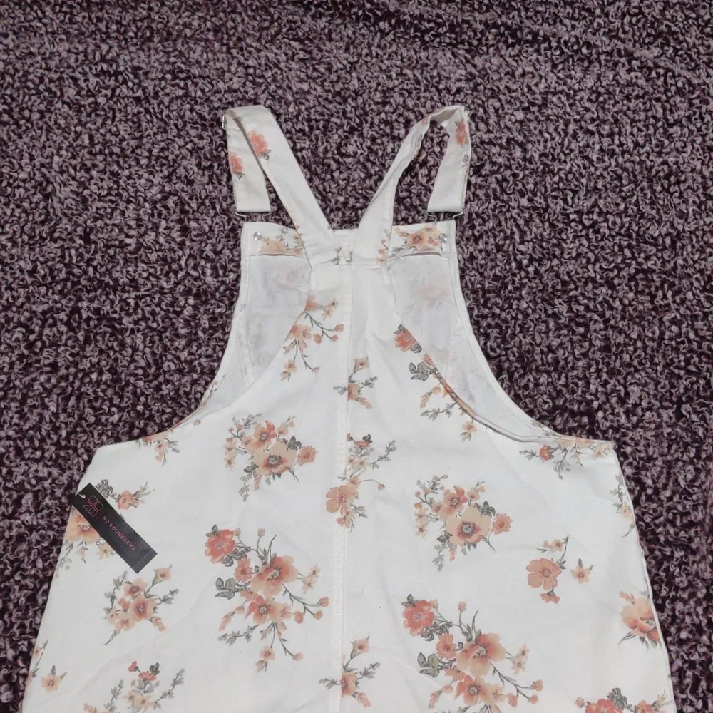 No Boundaries Girl's Juniors' Pinafore Dress - Picture 3 of 6